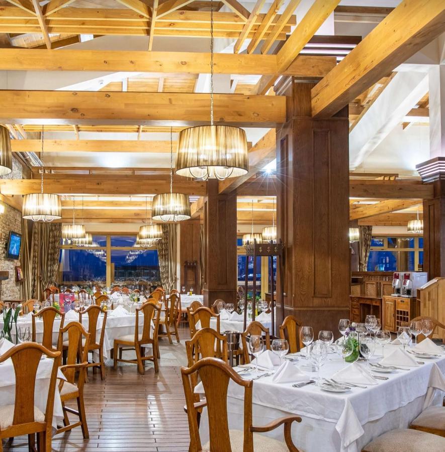 Villa Four Seasons رازلوغ المظهر الخارجي الصورة